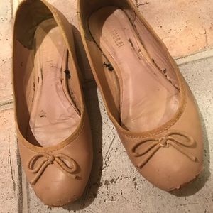 Nude ballet flats